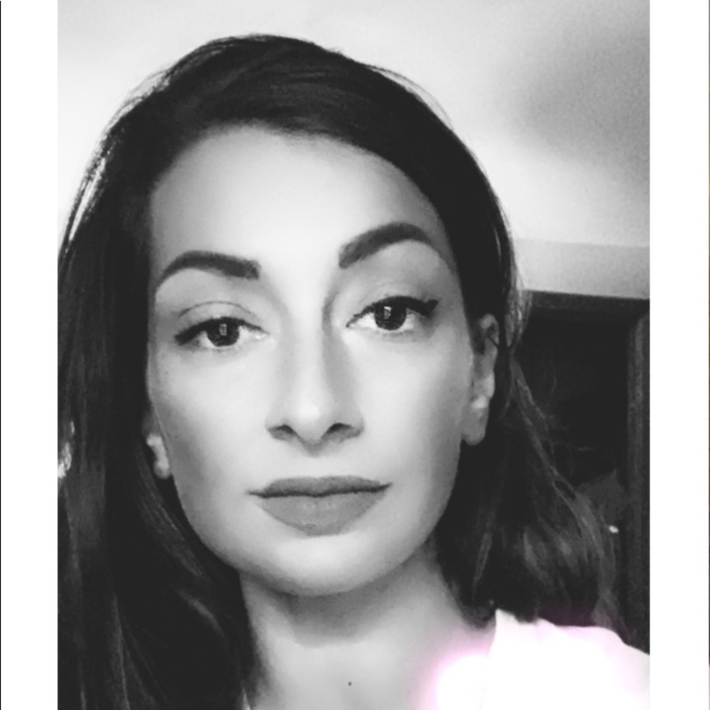 Meet your Posher, Gina